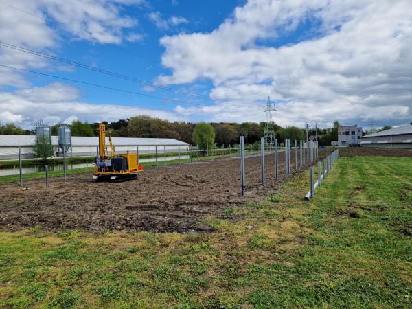 8bb58f0d-40d1-415e-9238-a537aed9cdc4-ly5w9vm8