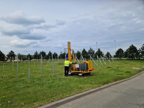 9fc97425-d2de-4822-86ab-a0d4fc1fe987-1-ly5wa6kf